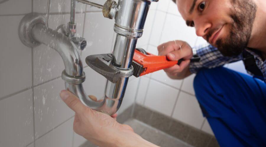 Toilet repair in North Smithfield, RI